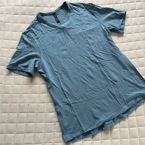 Lululemon Athletica Men’s Sky Blue Crewneck Tee/T-Shirt